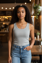 Load image into Gallery viewer, Luna Necklace